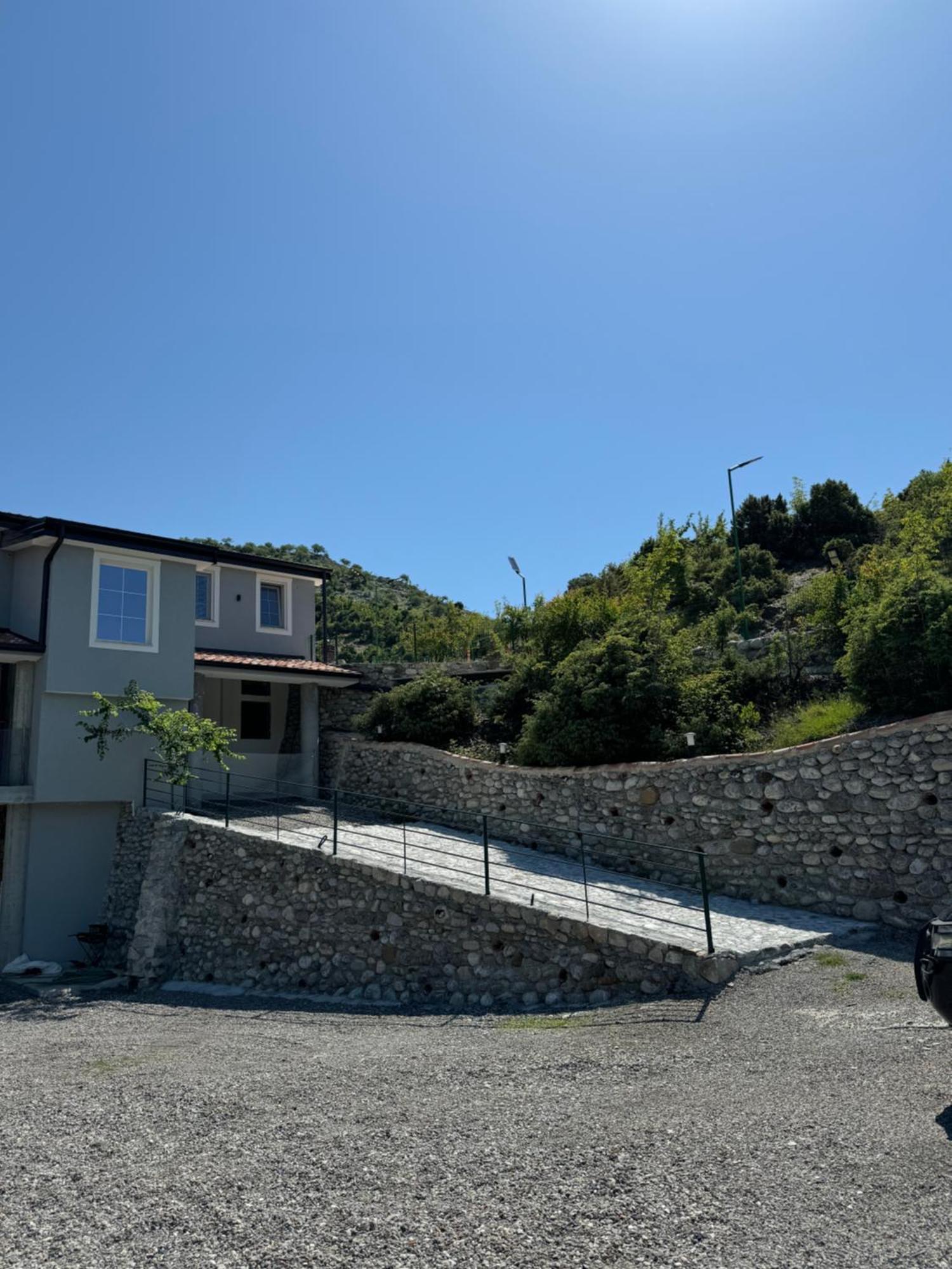 Qyteza Guest House & Camping Shkoder Exterior photo
